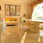 Beaufort House 4*