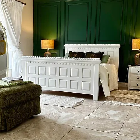 Beaufort House Bed & Breakfast