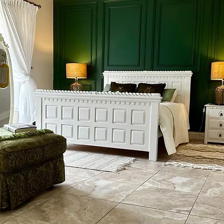 Beaufort House Bed & Breakfast