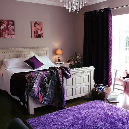 Beaufort House Bed & Breakfast 4*